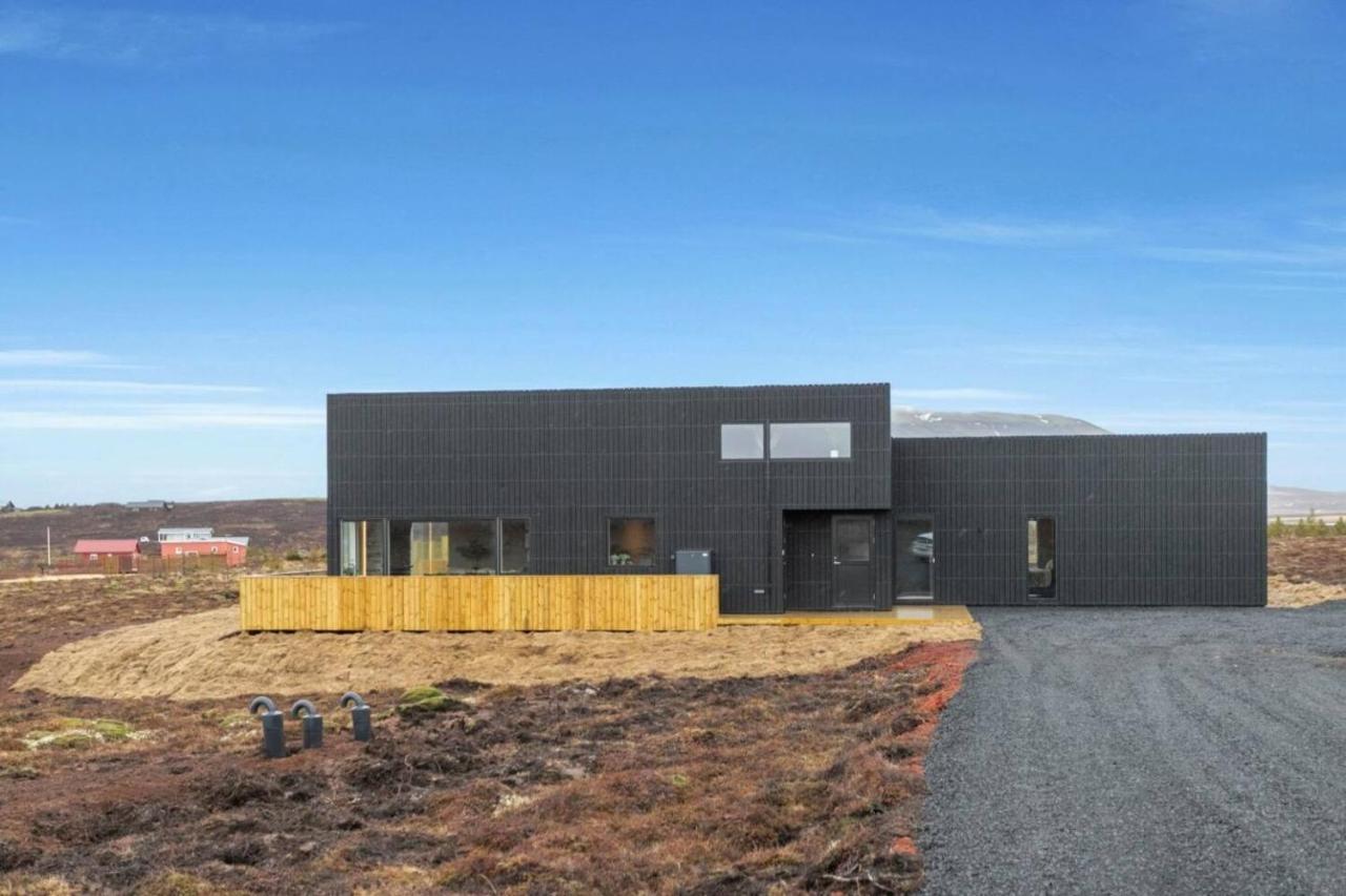 Luxury Log Home With A Hot Tub Selfoss Luaran gambar