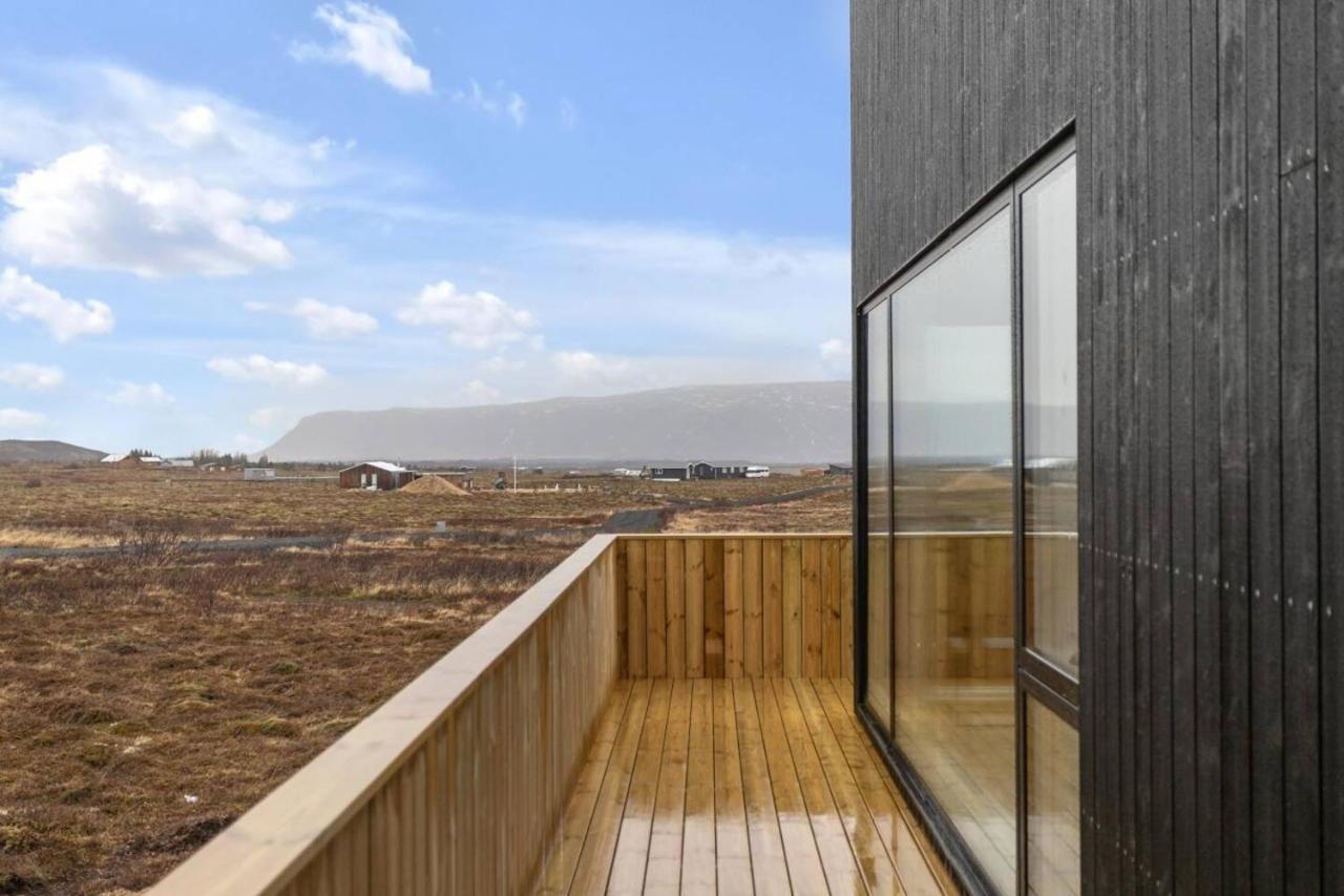 Luxury Log Home With A Hot Tub Selfoss Luaran gambar